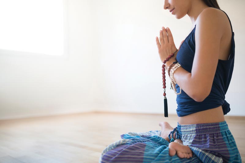 How To Use Mala Beads to Remain Present in your Meditation Practice — Bennd  Yoga